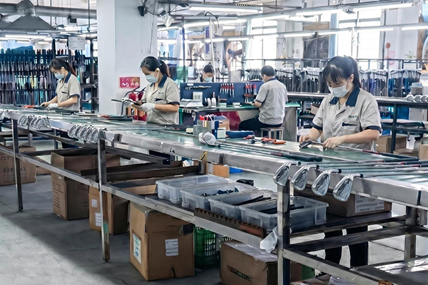 Golf factory workshop